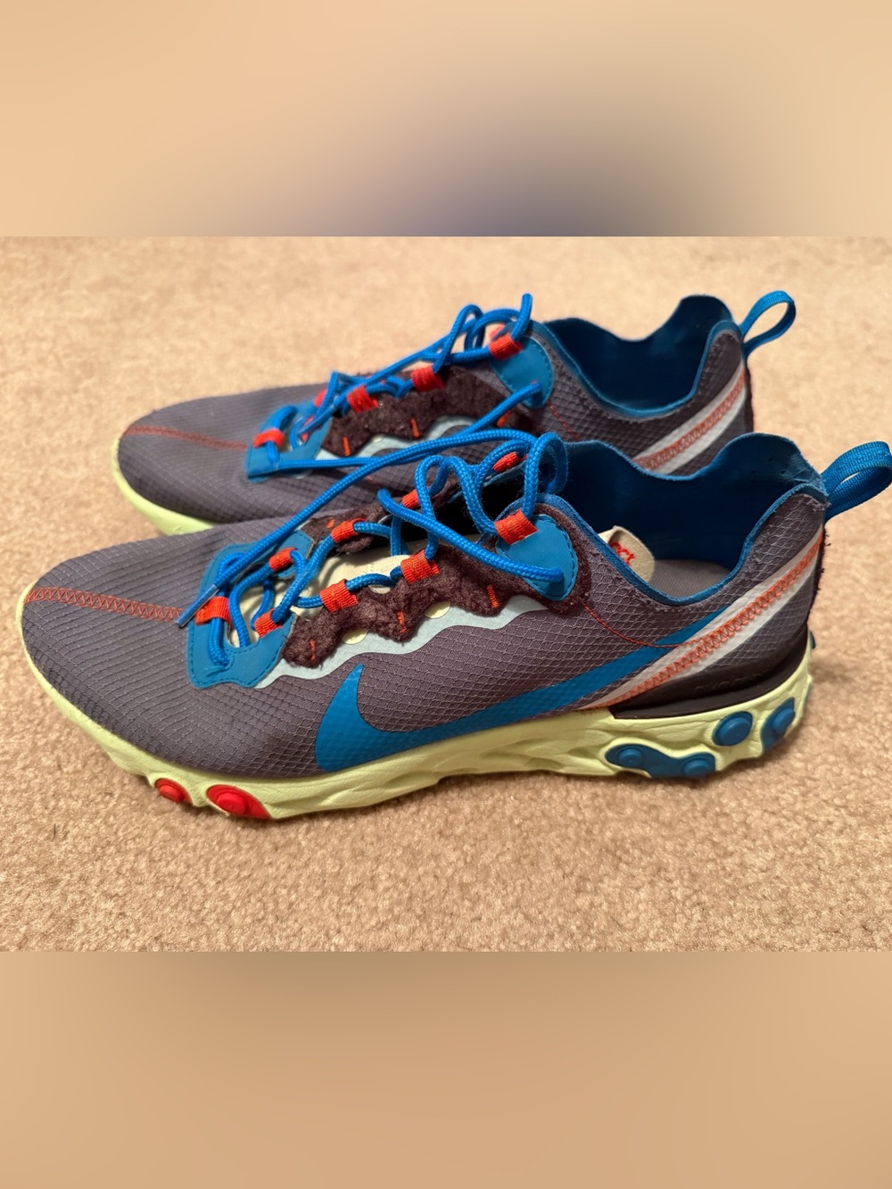 Nike Element 55